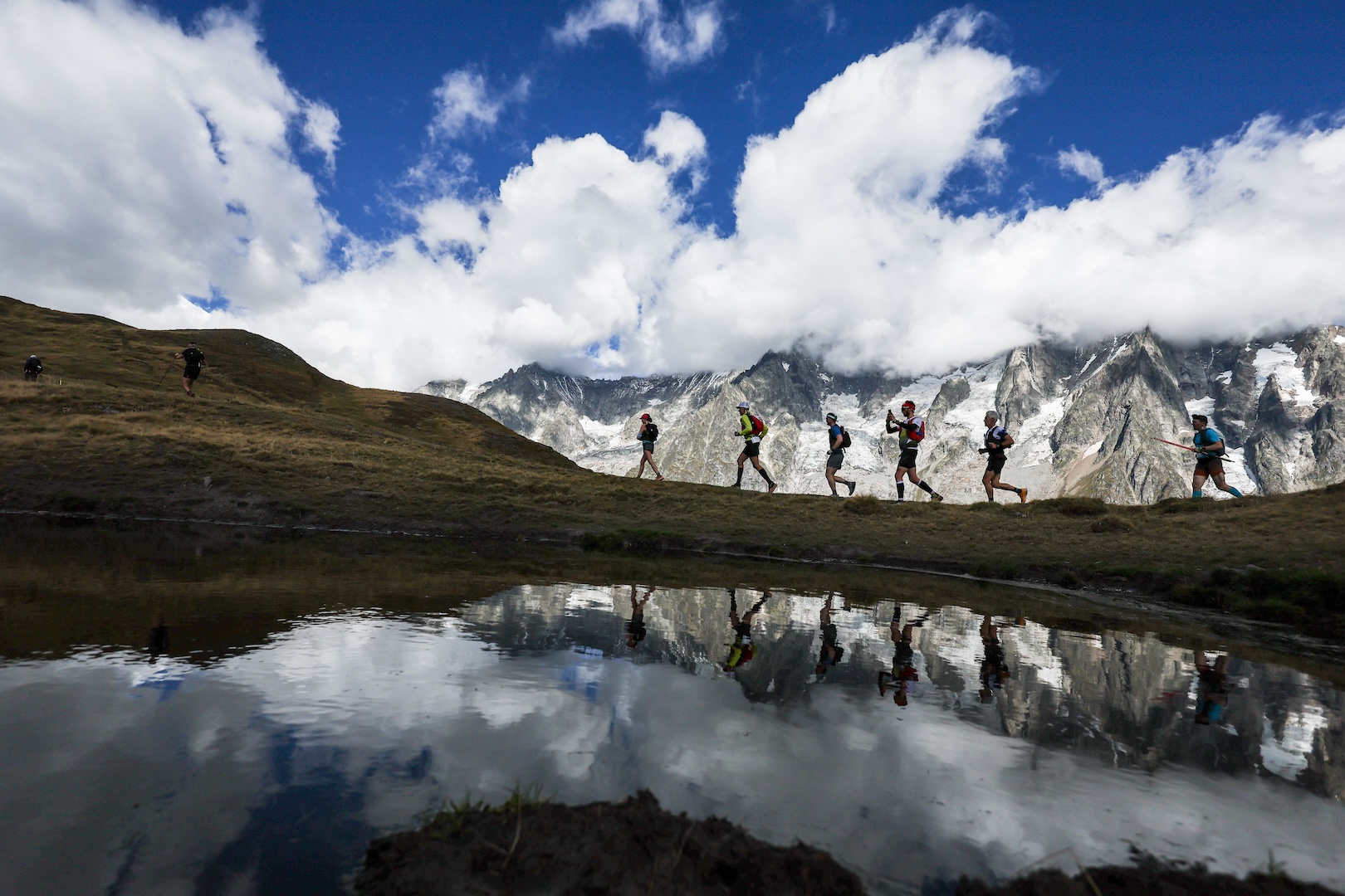 2024年 Dacia UTMB MontBlanc のエントリーの受付開始、来年はTDS、MCC、ETC、YCCの完走者にランニング